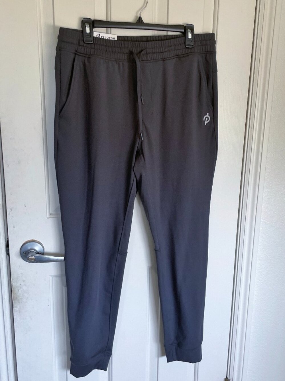 NEW Peloton Men Performance Jogger Pant NWT XL Charcoal Moisture Wicking Stretch